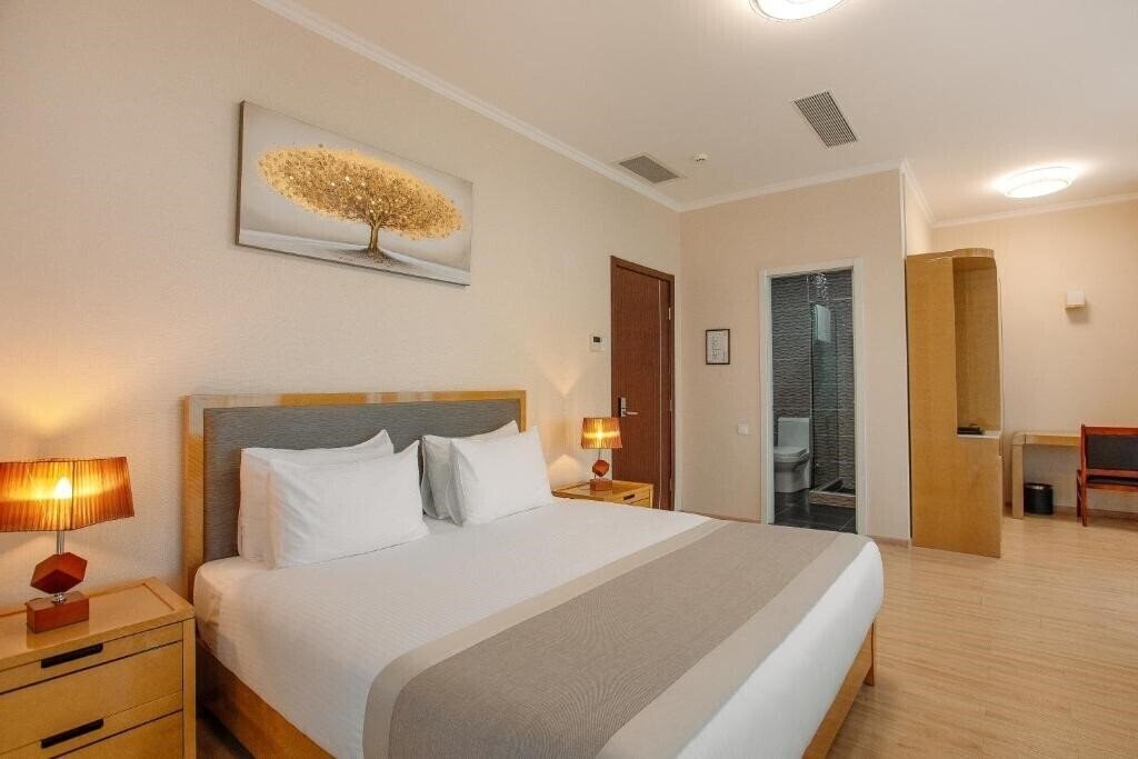 Территория Lisi Hills Hotel 3*