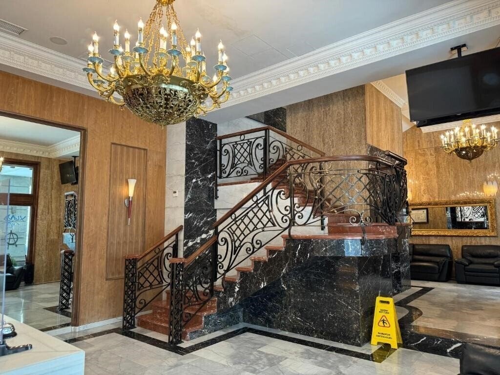 Готель Redline Hotel 4*