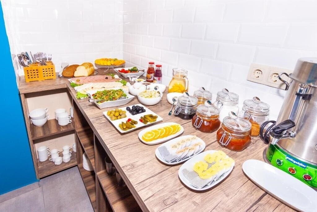 Апартаменти Amser Hotel 3*