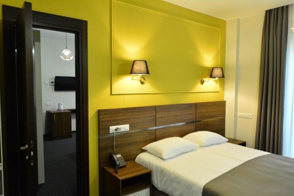 Территория Garnet 4*