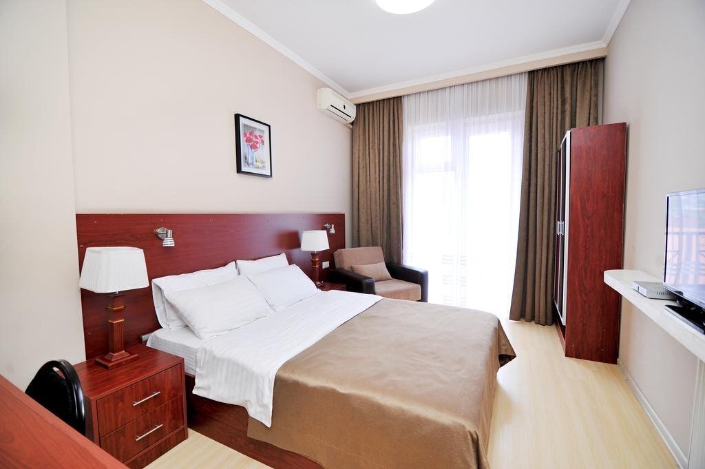 Панорама Armazi Palace 3*