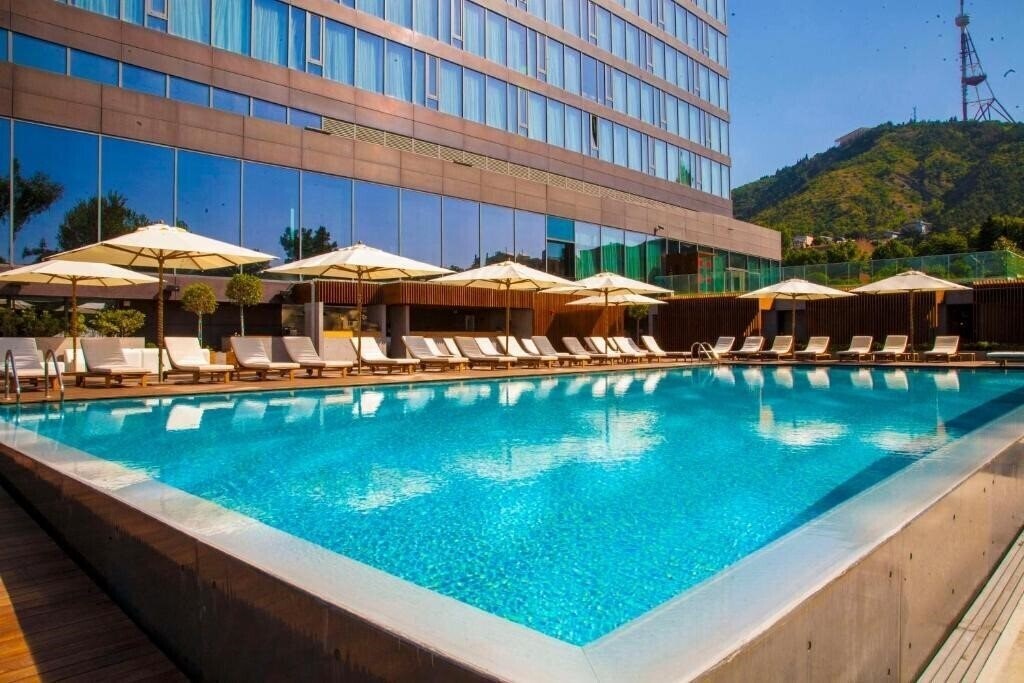 Готель Radisson Blu Iveria 5*