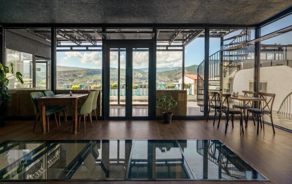 Фото Tato Hotel 3*