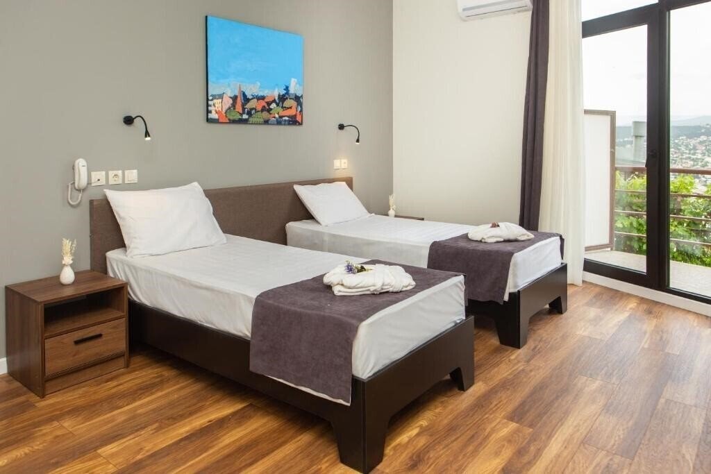 Панорама Vista Hotel 3*