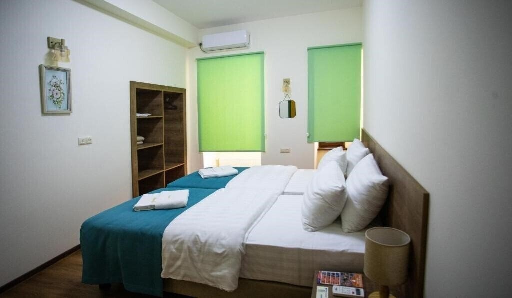 Готель Mariam R 5*