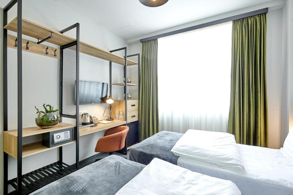 Фотографія Graphica Tbilisi Hotel 3*