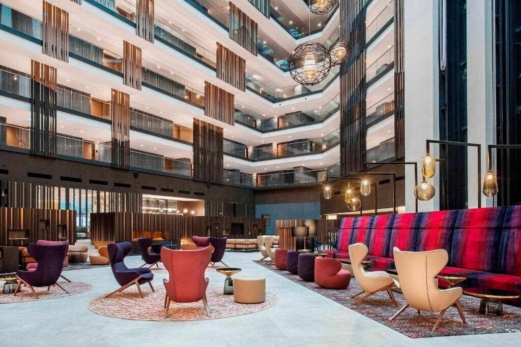 Апартаменты Sheraton Grand Tbilisi Metekhi Palace 5*