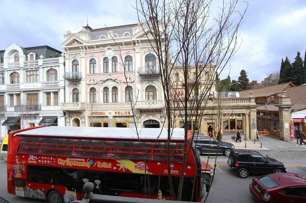 Панорама Hotel Aristocrat 4*