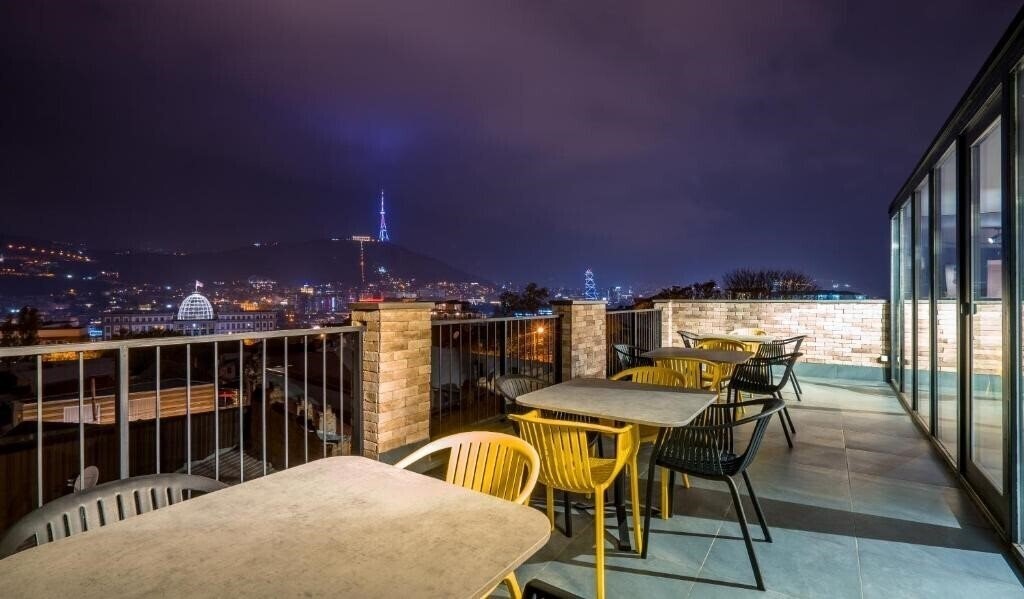 Територія Tbilisi Story Hotel 3*