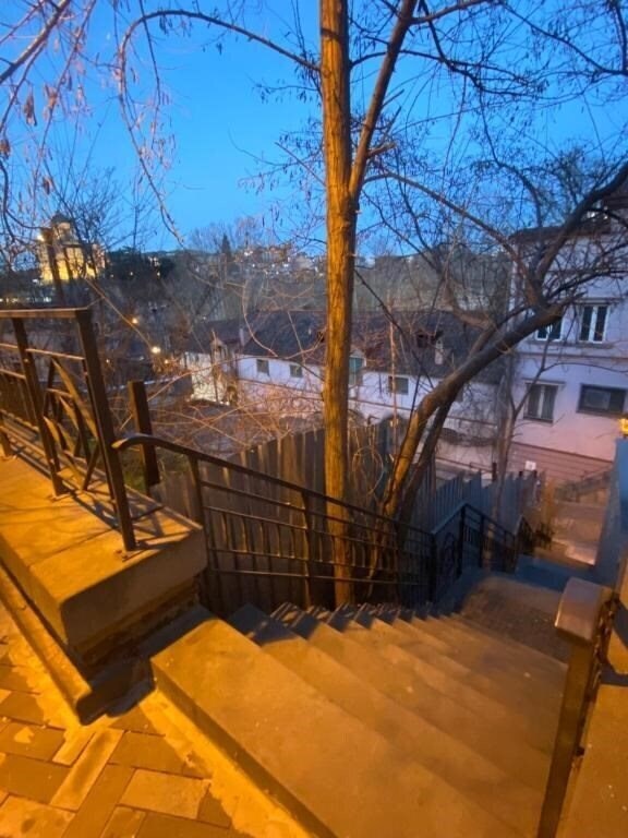 Территория Abanotubani 4*