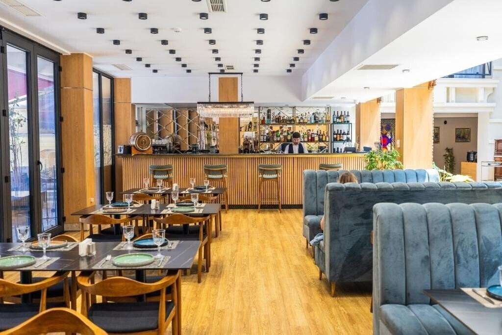 Зображення Mukhrantubani Boutique Hotel 1*