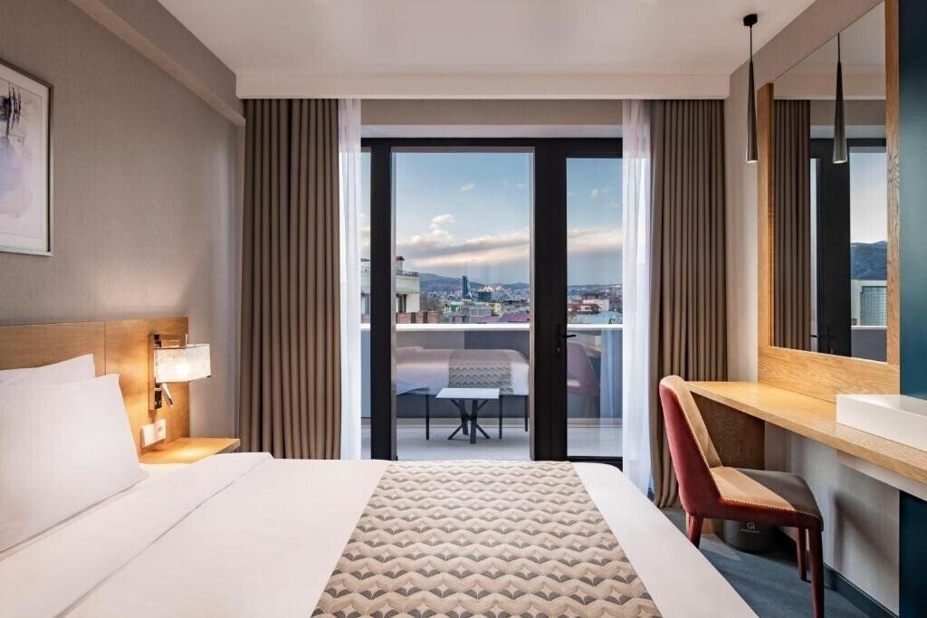 Апартаменти Clocks 4*