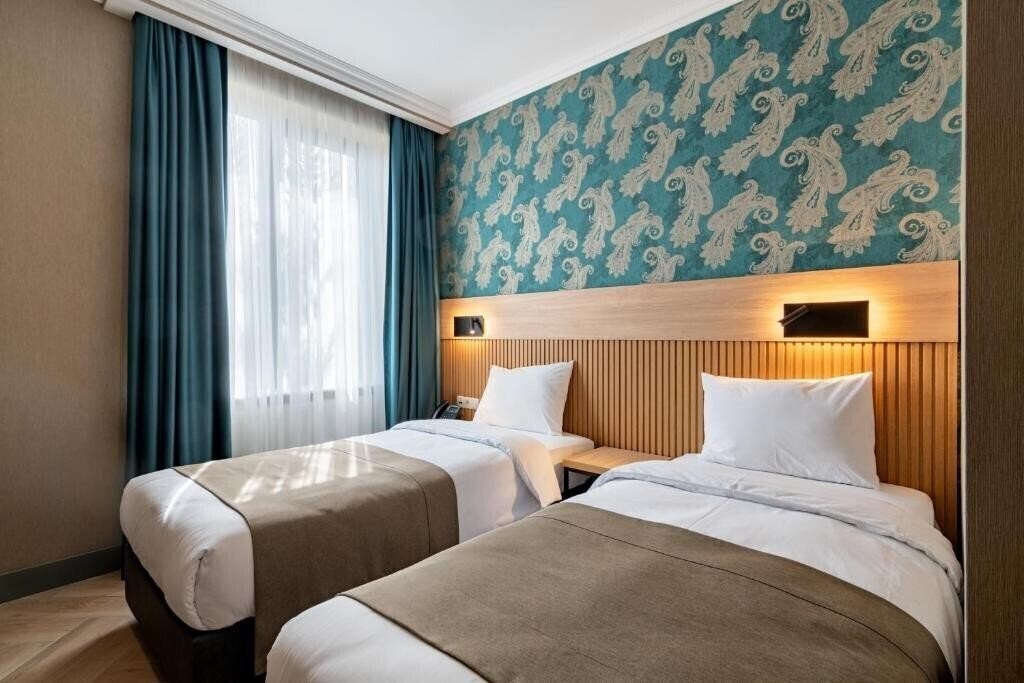 Фотографія Old Wall Hotel 3*