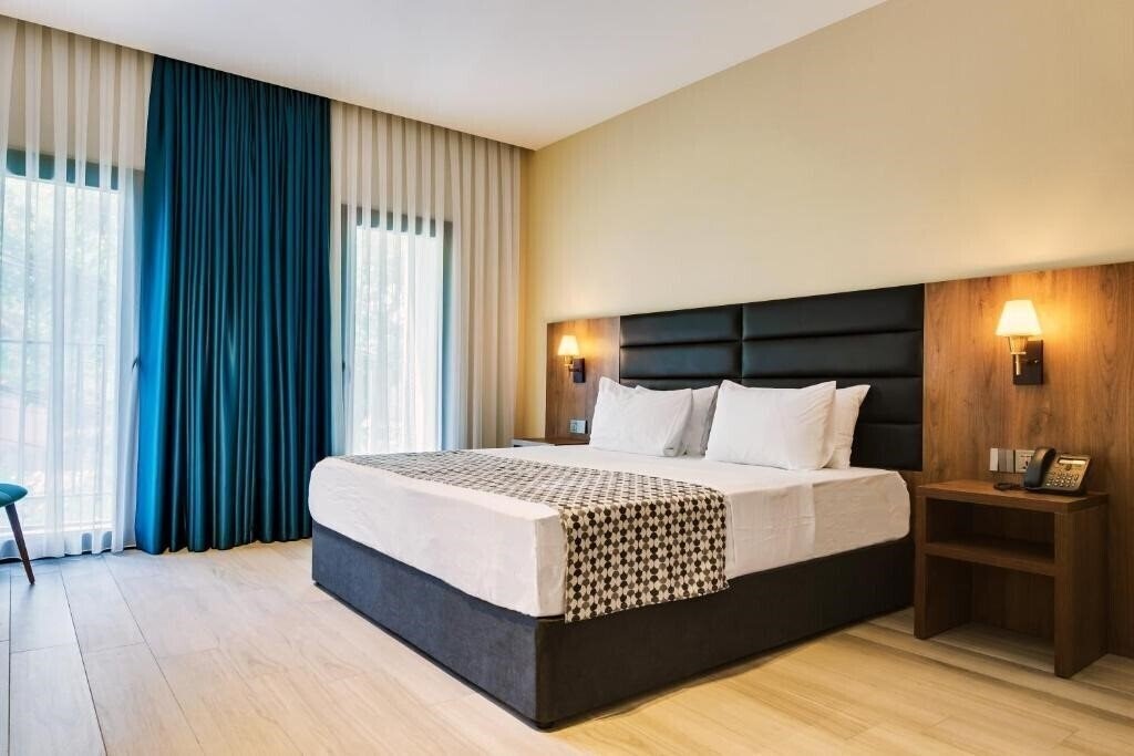 Готель Eleven Inn Tbilisi 3*