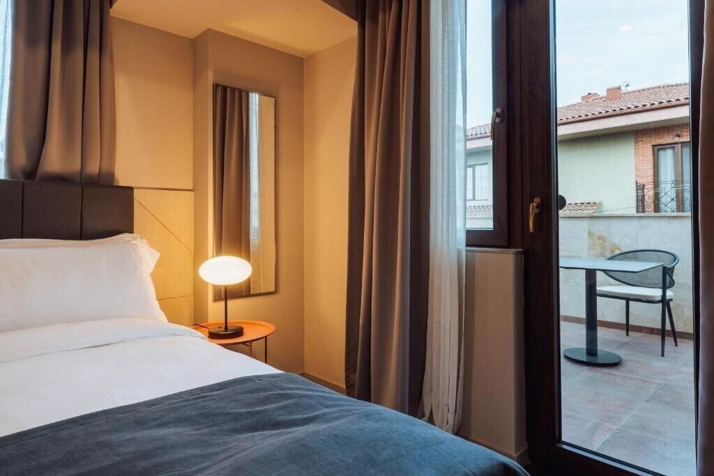 Зображення King Tamar Hotel 4*