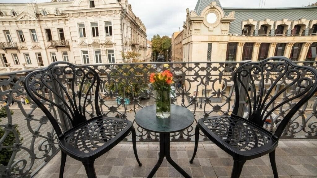 Вид Townhouse Tbilisi Boutique Hotel 4*