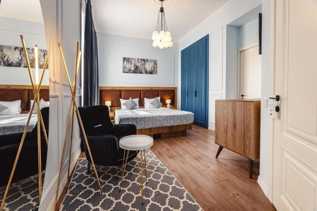 Готель Hotel Manufactura 4*