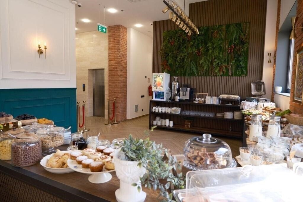 Апартаменти Hotel Monday By Dnt Group 4*