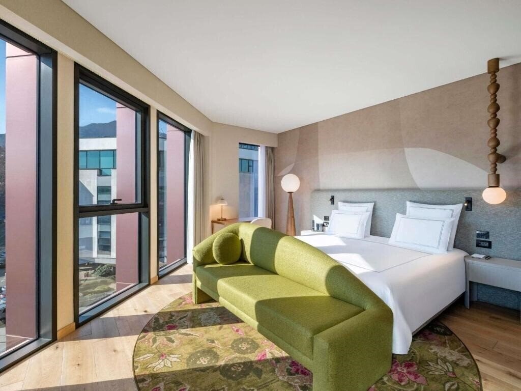 Панорама Swissotel Tbilisi 5*