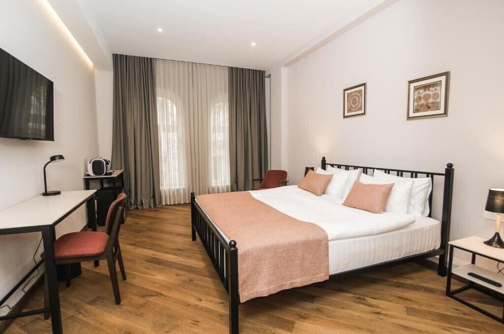 Панорама Makmani 4*