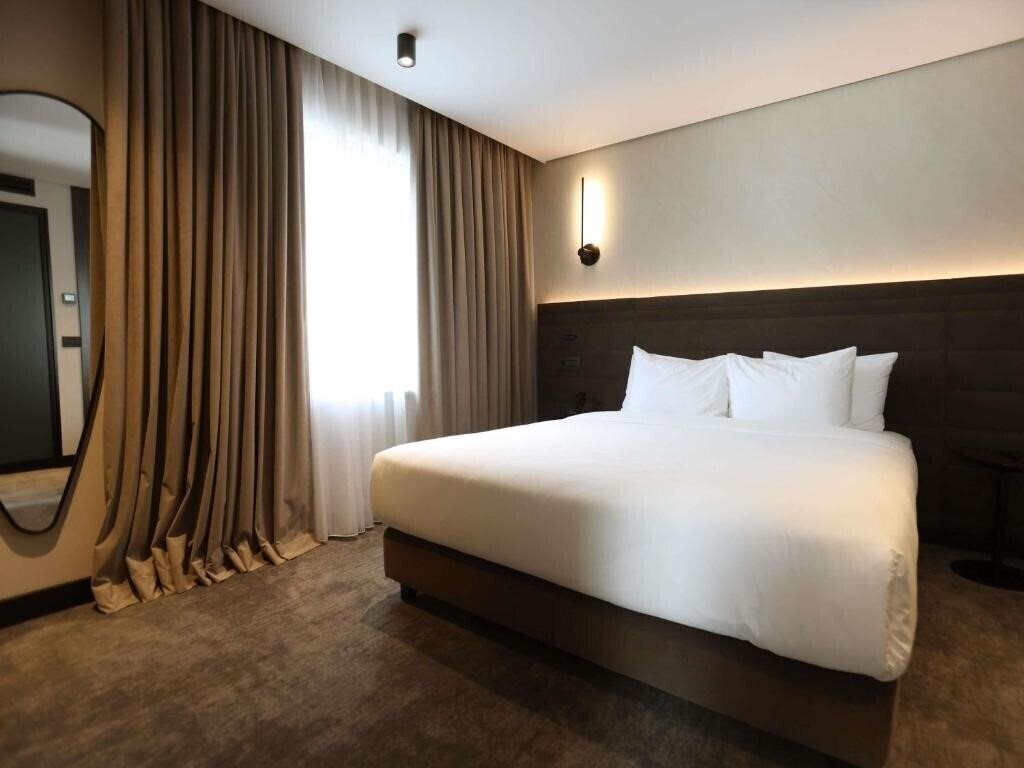 Апартаменты Novotel Tbilisi 4*