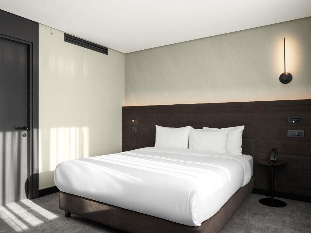 Апартаменты Novotel Tbilisi 4*