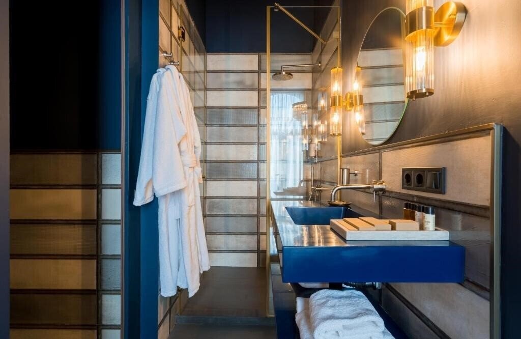 Апартаменти Zorba&Bond Hotel On The 8th 4*