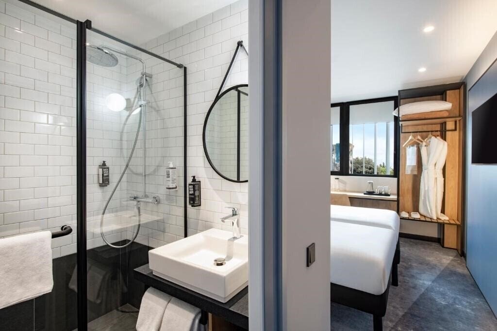 Фотография Ibis Tbilisi Airport 4*