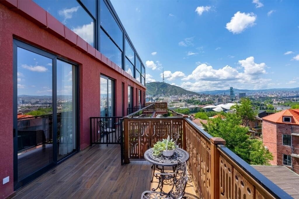 Вид Iris Hotel 4*