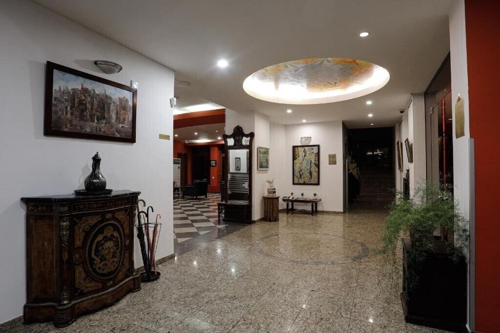 Територія Andza Tbilisi Hotel 4*