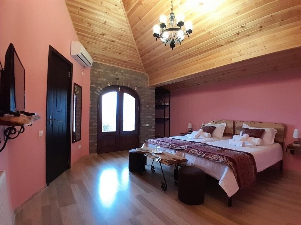 Апартаменти Chateau Fort De Manavi 4*