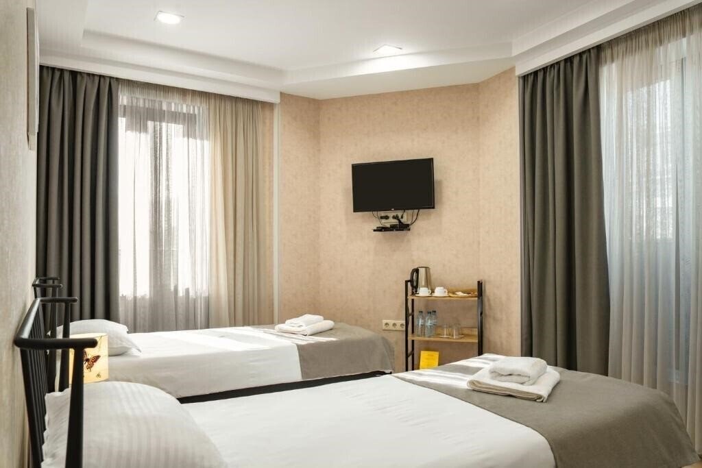 Панорама Monument 1880 4*