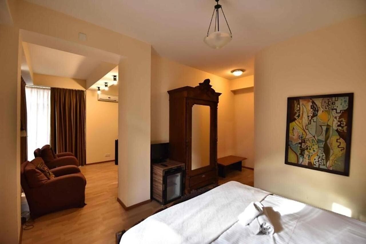 Картинка Betsy's 4*