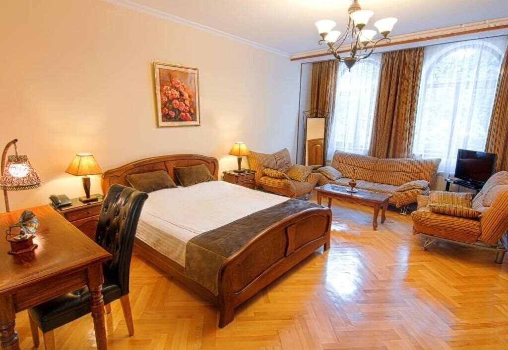 Фотографія British House 4*