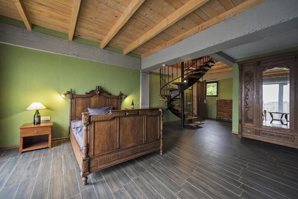 Панорама Chateau Mere 3*