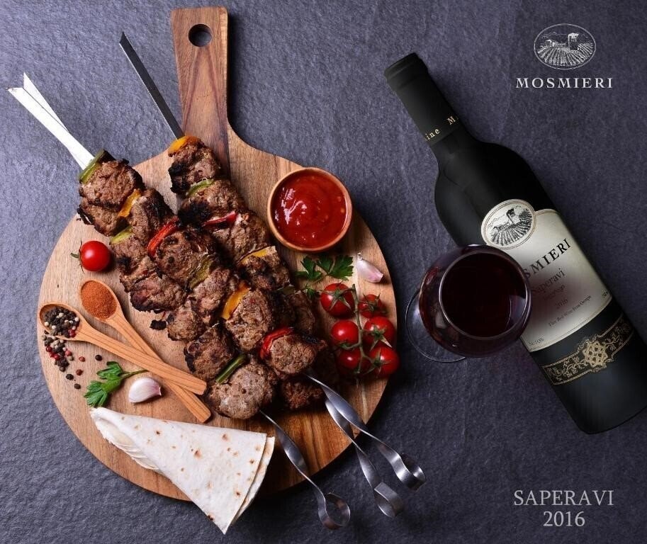 Апартаменти Chateau Mosmieri Hotel & Winery 3*