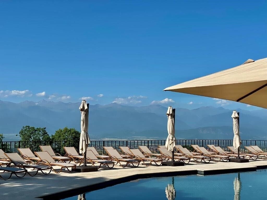 Територія Agarani Estate 5*