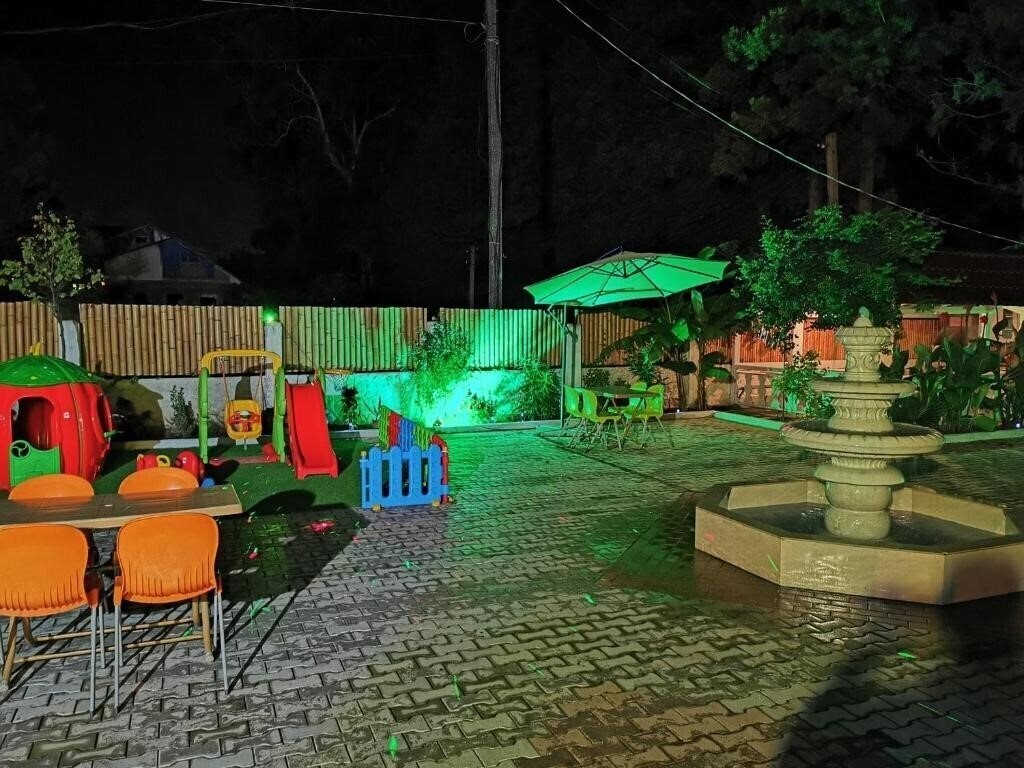 Територія Hotel Ritsa 3*