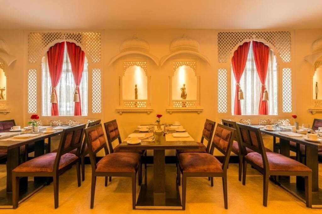 Апартаменты Howard Plaza Agra 3*