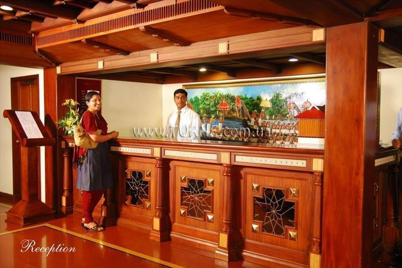 Фотографія Lake Palace Resort 3*