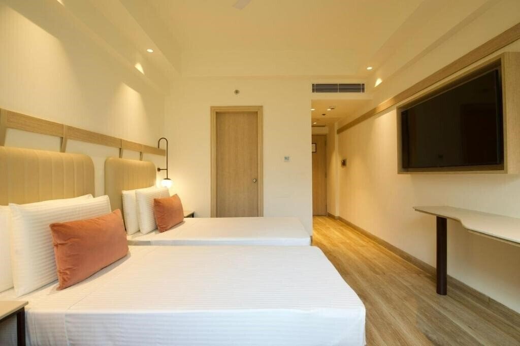 Панорама Red Fox Hotel Delhi Aerocity 5*