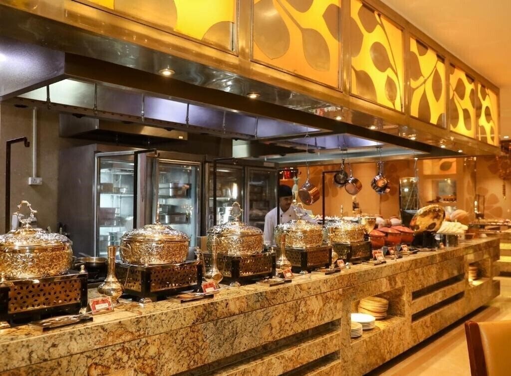 Панорама Crowne Plaza Today New Delhi Okhla 5*