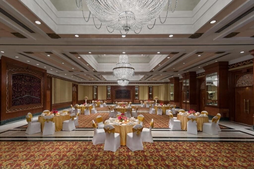Вид Sheraton New Delhi Hotel 5*