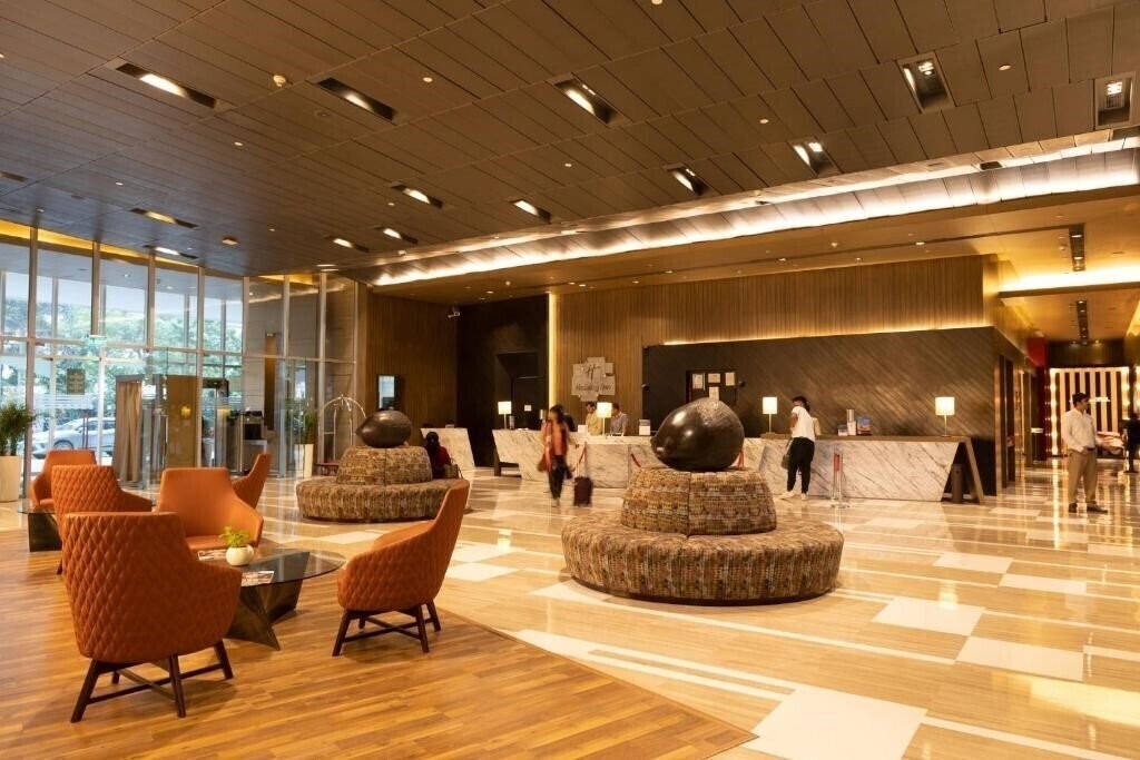 Апартаменти Holiday Inn New Delhi International Airport 4*