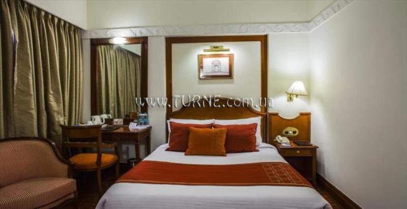 Фото Hotel Vikram Lajpat Nagar 4*