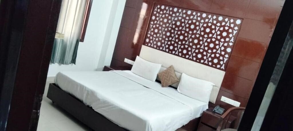 Готель Vista Inn 3*