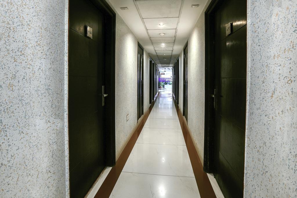 Апартаменти Airport Hotel Grand 3*