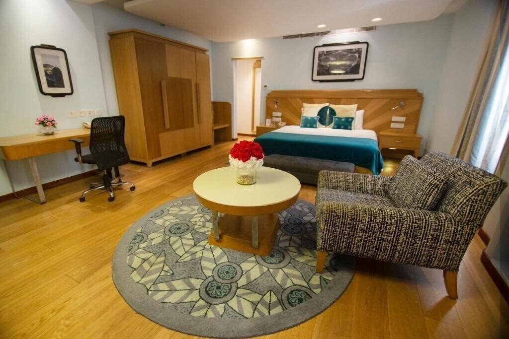 Картинка Vivanta By Taj Ambassador 5*