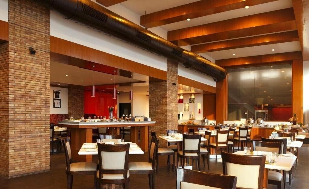 Вид Golden Tulip Jaipur 4*