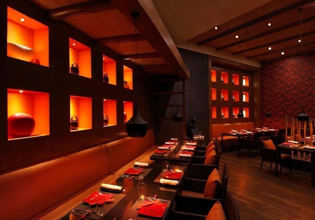 Територія Golden Tulip Jaipur 4*